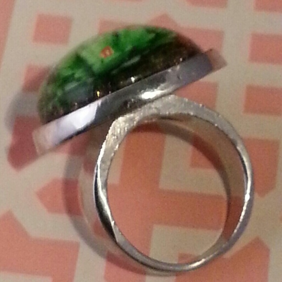 Statement Ring - Picture 4 of 4