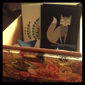 Time to start poshing!!!! Shipping out tomorrow 😄