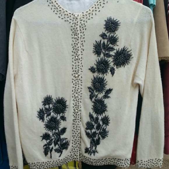Beaded sweater with pearl buttons