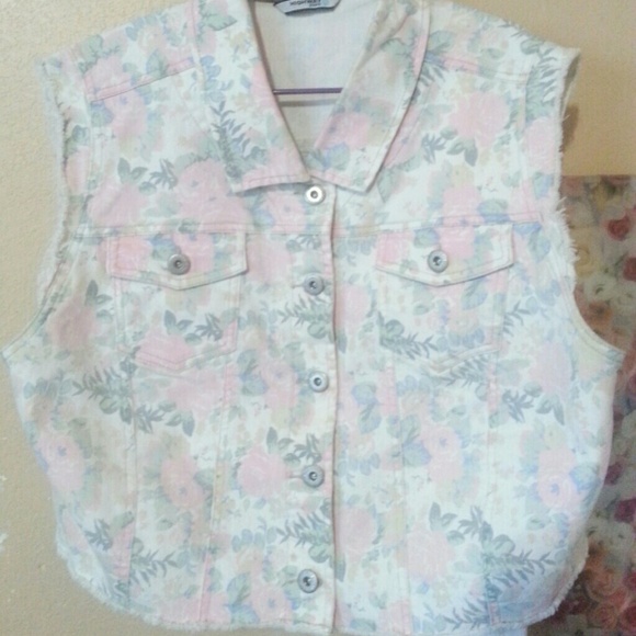 Floral print vest