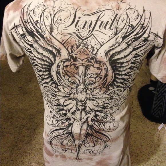 Bundled. Sinful tee. Size L - Picture 2 of 4