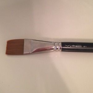 MAC makeup brush bundle