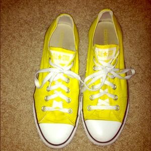 Yellow Lowtop Converse