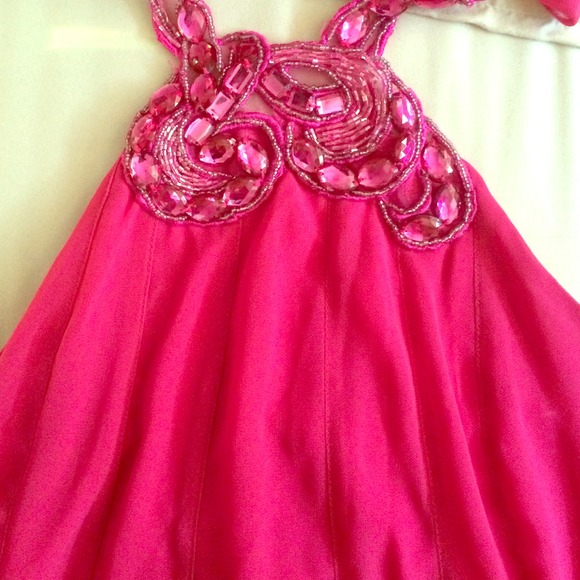 Fun tank with embellishment