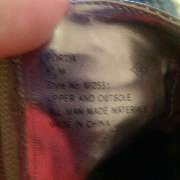 Taupe heels 6.5 - Picture 3 of 3