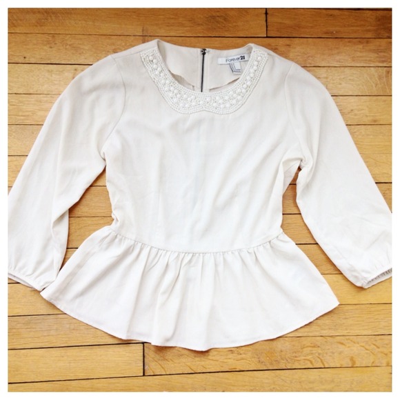 Peplum 3/4 blouse. Pearl beaded peterman neck - Picture 1 of 1