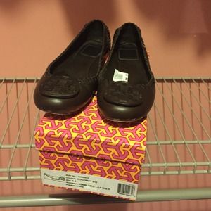 Brown leather Tory Burch flats