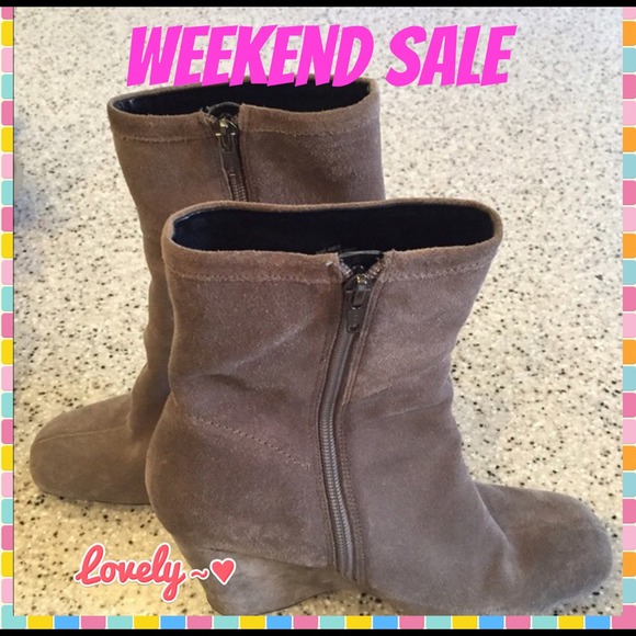 Gray suede Nine West boots