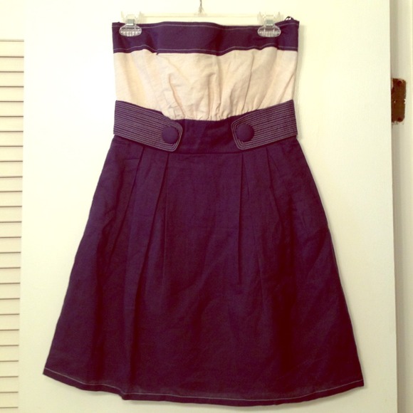 Strapless dress