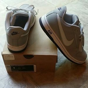 Nike Air Prestige III