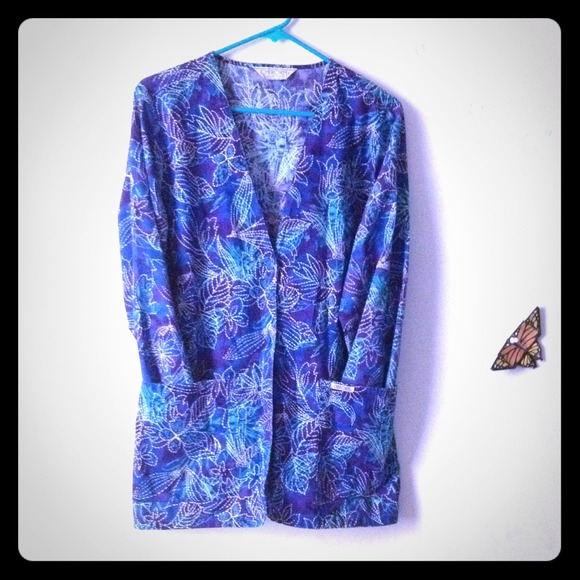 Long sleeve nurse shirt or smock