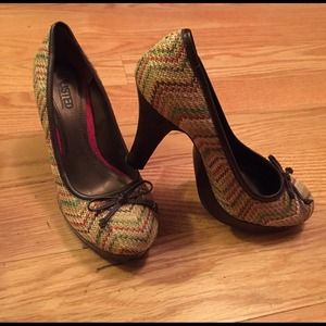 Wooden Multicolor High Heels!!! Size 7 ½