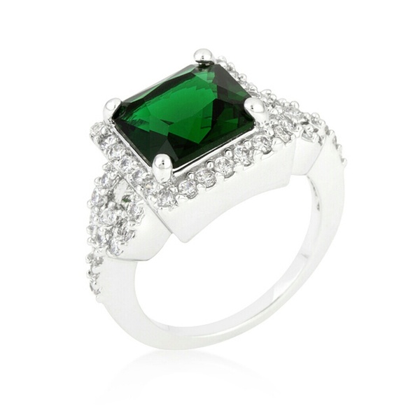 Halo Style Princess Cut Emerald Green Cocktail Rin