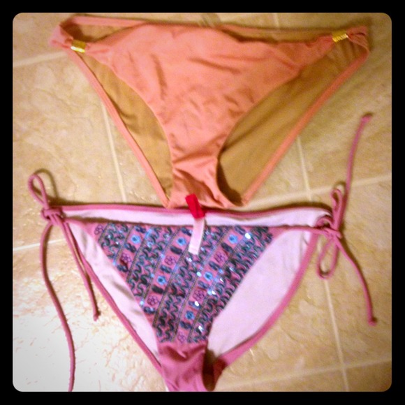 2 VS bikini bottoms💕💕