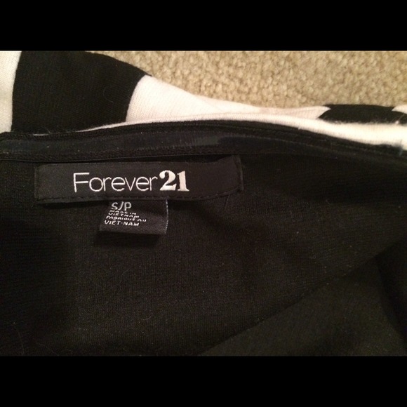 Bodycon dress from Forever 21 - Picture 3 of 3