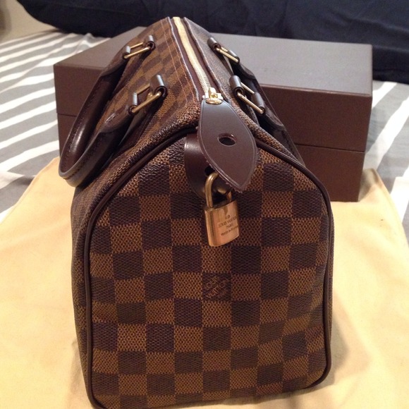 Aunthentic Louis Vuitton Damier Ebene Speedy 25 - Picture 3 of 4