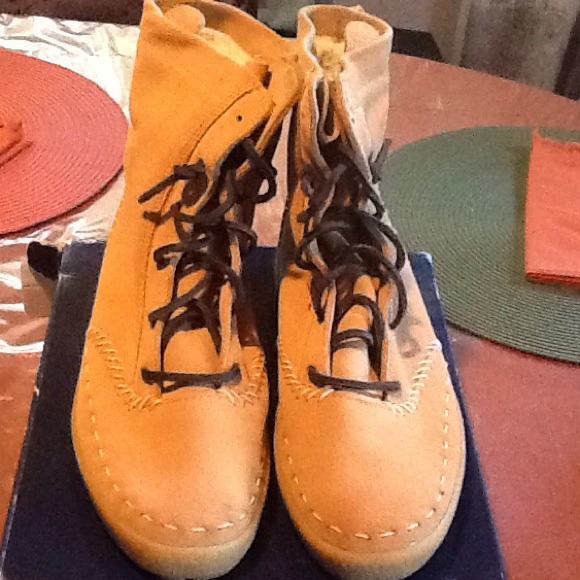 Keds Shearling Boot.  1 WEEK ONLY!