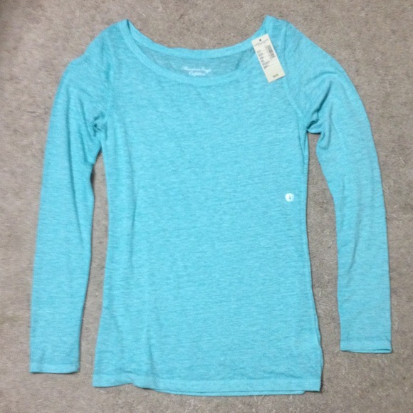 Long sleeve American eagle top size small NWT - Picture 1 of 1