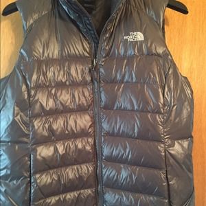 *Sale*Northface grey puffy vest!