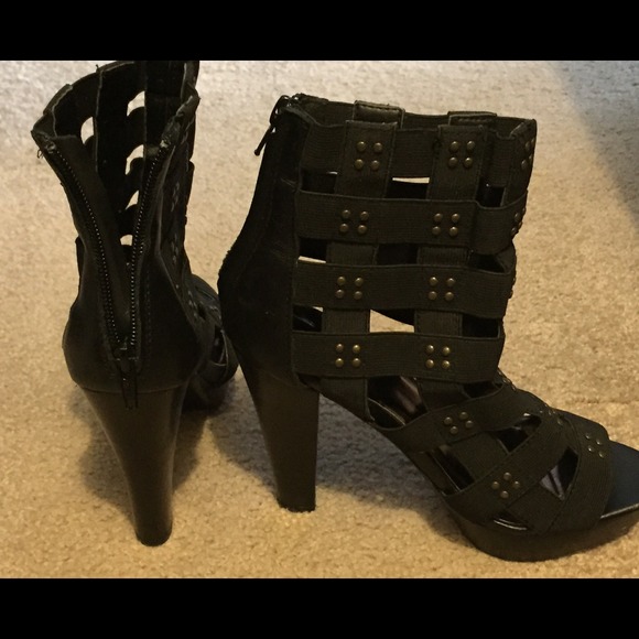 Sexy Black Shoes!👠