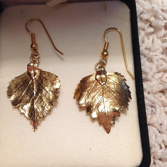 Gold leaf earrings