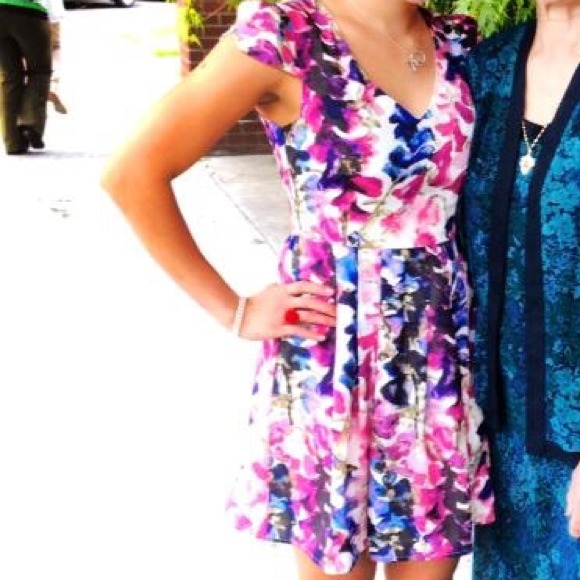 Very girly vintage style dress