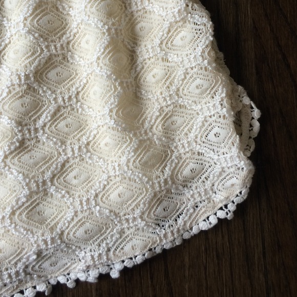 Rubbish Crochet Cream Boho Shorts Nordstrom - Picture 3 of 4