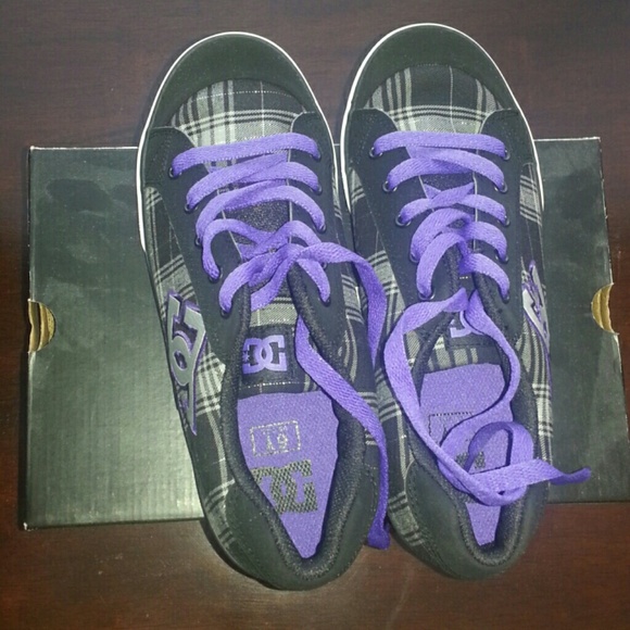 NWOT DC shoes