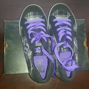 NWOT DC shoes