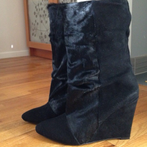 Plomo Dominique wedge pointedtoe calf hair bootie - Picture 3 of 4