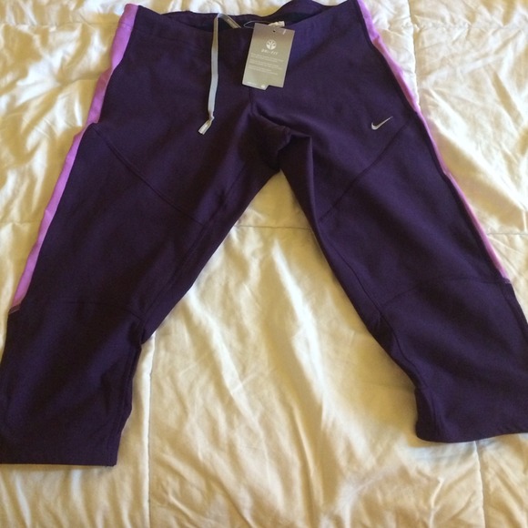 Nike dri-fit capris