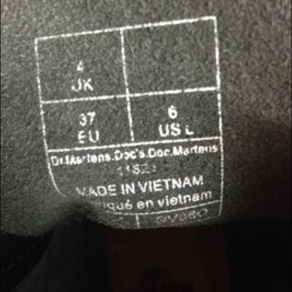 Dr. Martens size 6 like new! - Picture 4 of 4