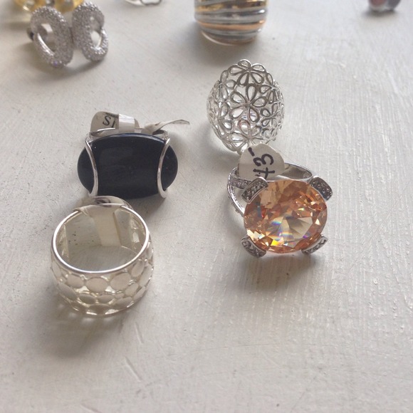 Various Rings - Picture 2 of 4