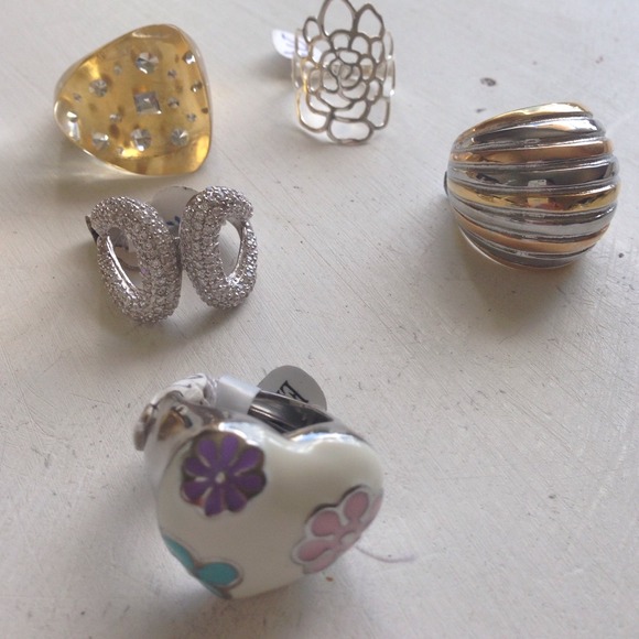 Various Rings - Picture 3 of 4