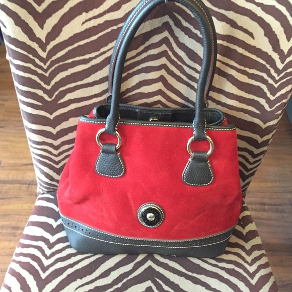 Dooney & Bourke Handbags - ⬇️Dooney & Bourke Red Handbag⬇️