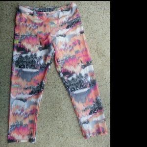 Onzie S/M workout capris!