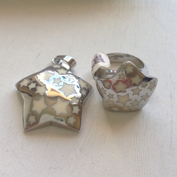 Star Set. Ring and pendant