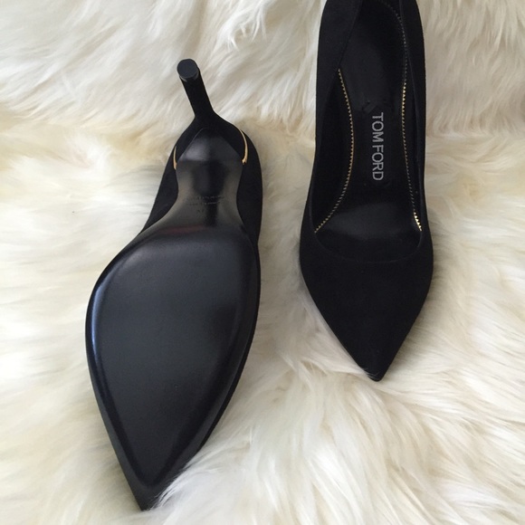 💥🎉👏2 HOUR SALE👏🎉💥Tom Ford classic pumps - Picture 3 of 4