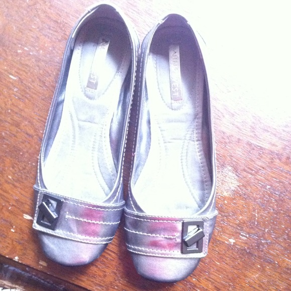 Nine West Flats👌