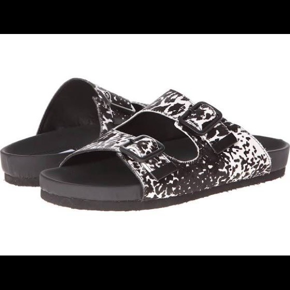 Steve Madden Shoes - Steve Madden Boundree