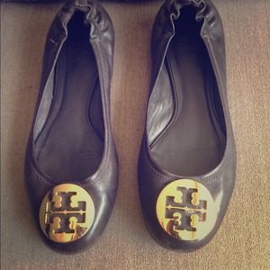 ⛔️sold⛔️Tory Burch brown leather flats size 9