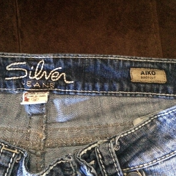 Silver Jeans - Picture 4 of 4
