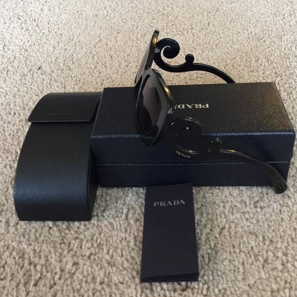 Prada sunglass
