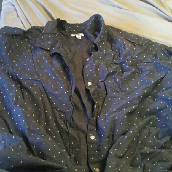 A button up long/ quarter sleeve shirt