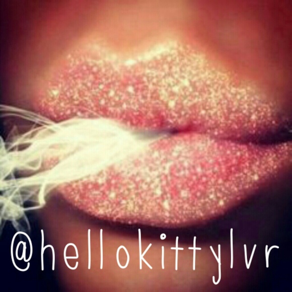 💋Sold💋bundle of Mac lippies