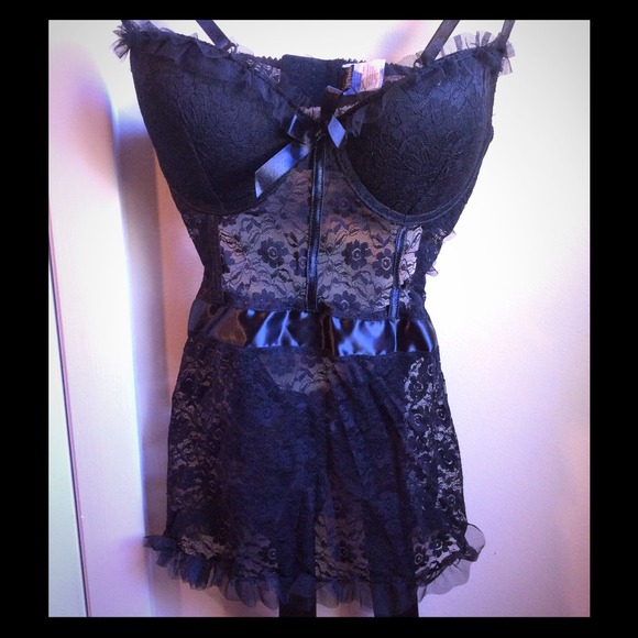 Gorgeous Black Lace Lingerie 💕