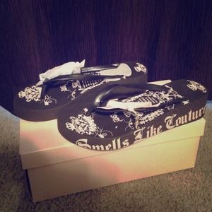 Juicy Couture Flip Flops