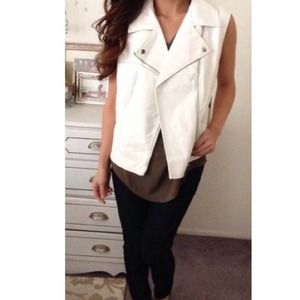 Forever 21 Faux Leather Moto Vest
