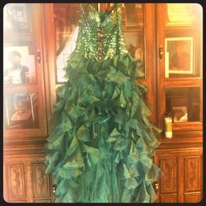 Sherri Hill prom dress