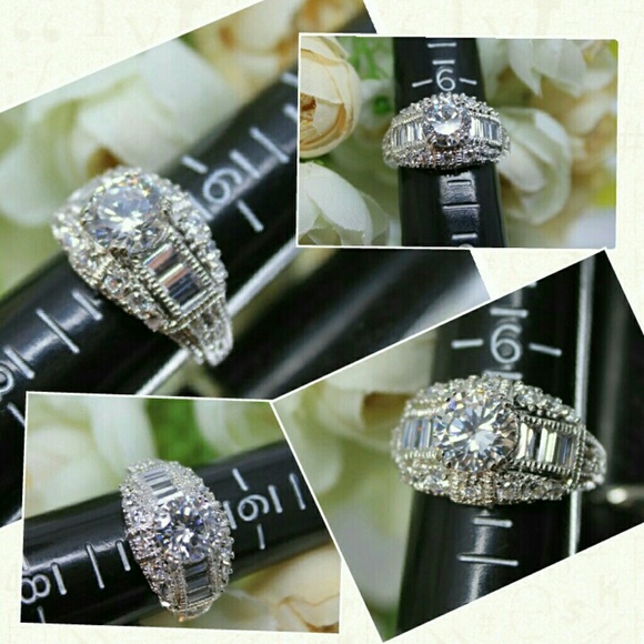 Gorgous statement ring.. BNWB